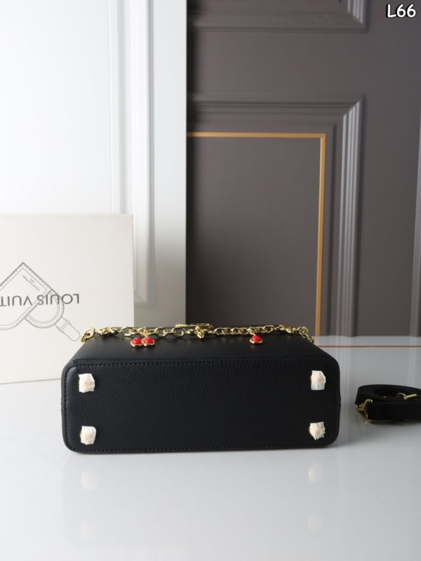 MM Black Takashi Murakami Cherry Capucines 27 cm