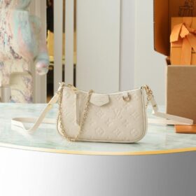 Easy Pouch On Cream 19cm