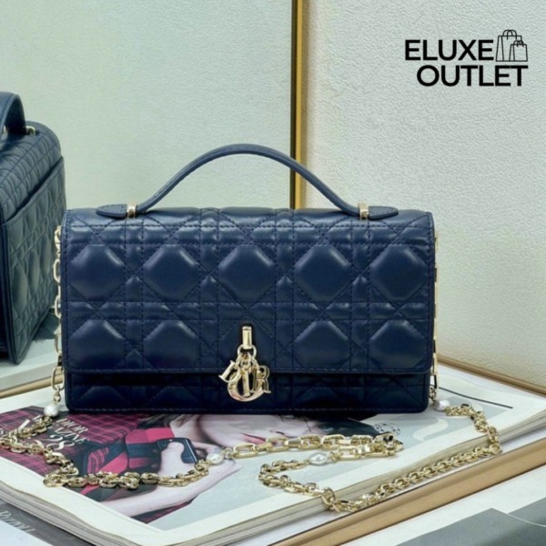 Mini Miss Tasche in Tiefseeblau 21