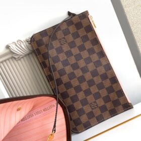 Neverfull MM Rose Ballerine 31cm