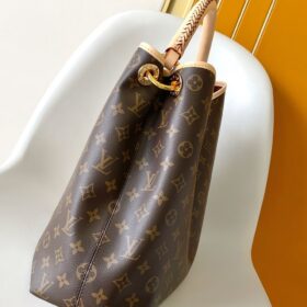 Again Monogram Canvass 30 cm