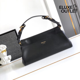 Medium Leather Schwarz 15.5 cm