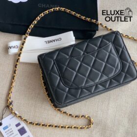 Classic Wallet on Chain Lammleder Schwarz/Gold 19 cm