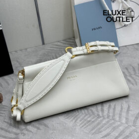 Medium Leather Weiß 15.5 cm