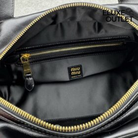 Top-Handle Schwarz 15 cm