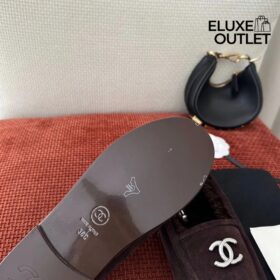 Suede Dark Braun