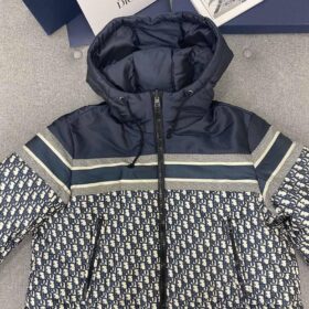 Wendbare Cropped-Daunenjacke