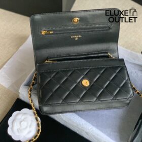 Classic Wallet on Chain Lammleder Schwarz/Gold 19 cm