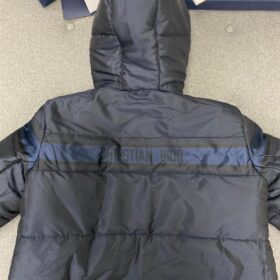 Wendbare Cropped-Daunenjacke