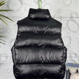 Cypress Puffer Schwarz