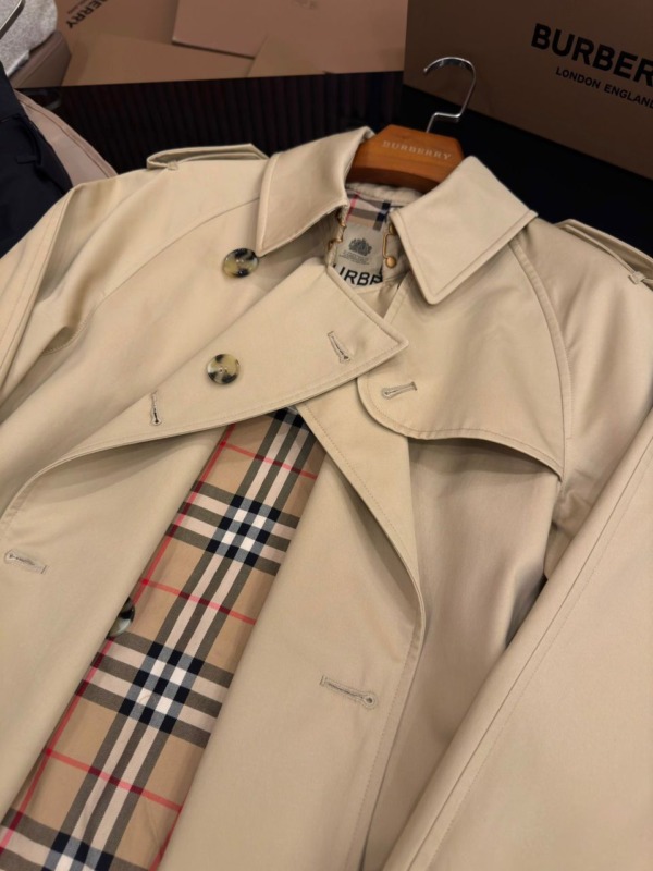 The Waterloo Trench Beige Long