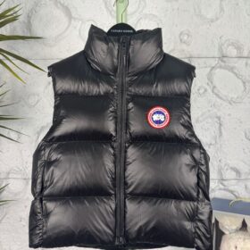 Cypress Puffer Schwarz