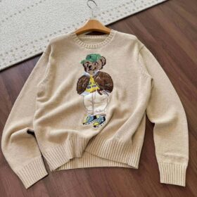 Bear Intarsia-Knit Braun