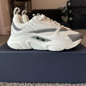 B22 Mesh-Sneaker in Weiß und Grau