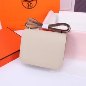 Constance Creme Goldbeschlägen 23 cm
