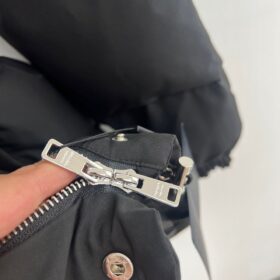 Re-Nylon Daunenjacke Schwarz
