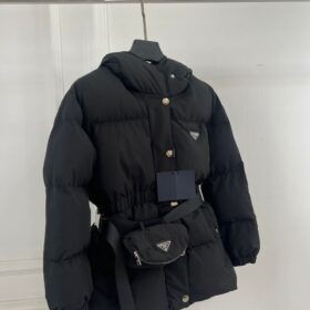 Re-Nylon Daunenjacke Schwarz