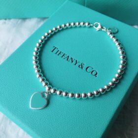 Armband mit blauem Herz-Anhänger