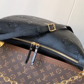 Loop Hobo Schwarz 38cm