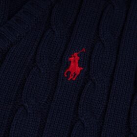 V-Ausschnitt-Pullover aus Zopfstrick Blaue