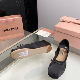 Ballerinas Aus Satin
