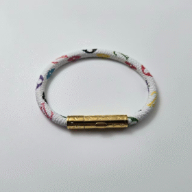 Confidential Armband