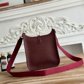 Evelyne 16 Bordeaux