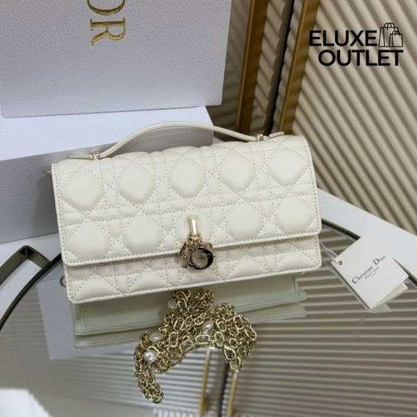 Latte Cannage Lambskin Weiß 21 cm