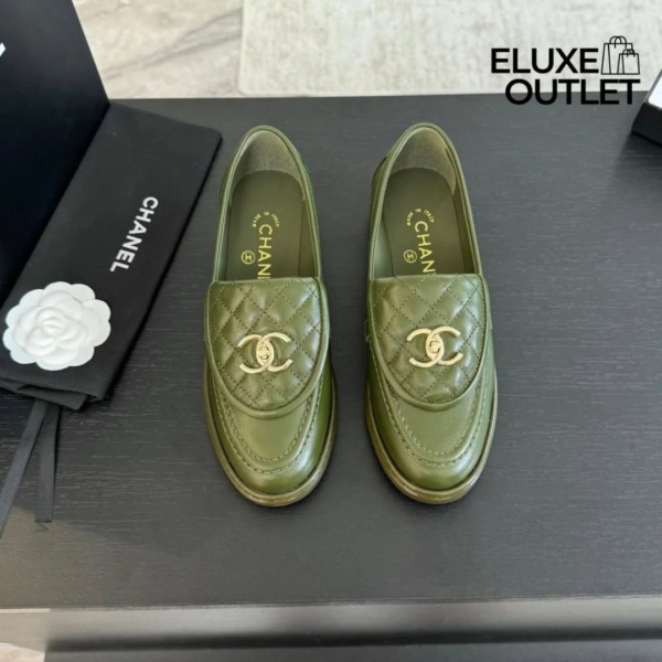 Khakigrün Loafer
