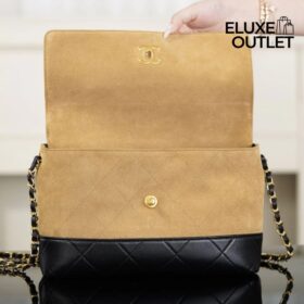 Coco Base Henkeltasche mit Überschlag, braunes Wildleder/schwarz 29 cm