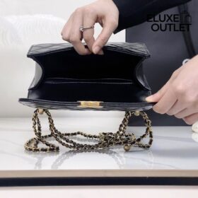 Small Flap Schwarz/Gold 22 cm
