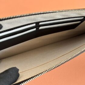 GG Emblem Pouch Schwarz 30.5 cm
