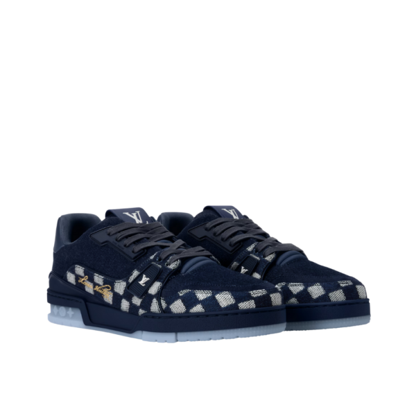 Trainer Blau