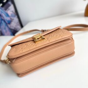 Pochette Metis East West Sand 21.5 cm