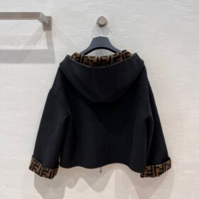 Wendejacke aus Wolle Schwarz