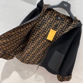 Wendejacke aus Wolle Schwarz
