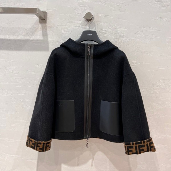 Wendejacke aus Wolle Schwarz