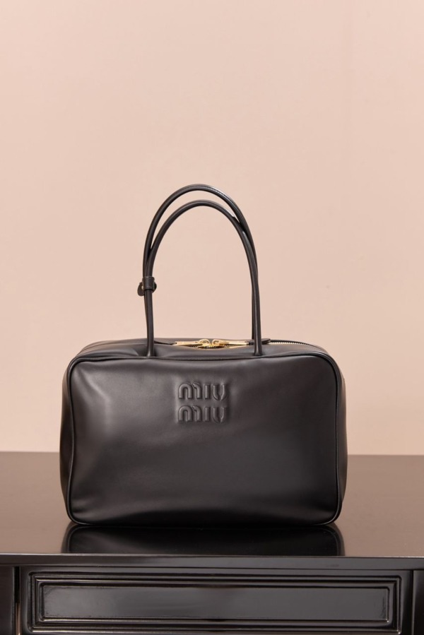Leder Beau Schwarz 34cm