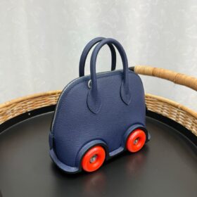 Bleu Saphir Epsom Bolide auf Rädern 19 cm