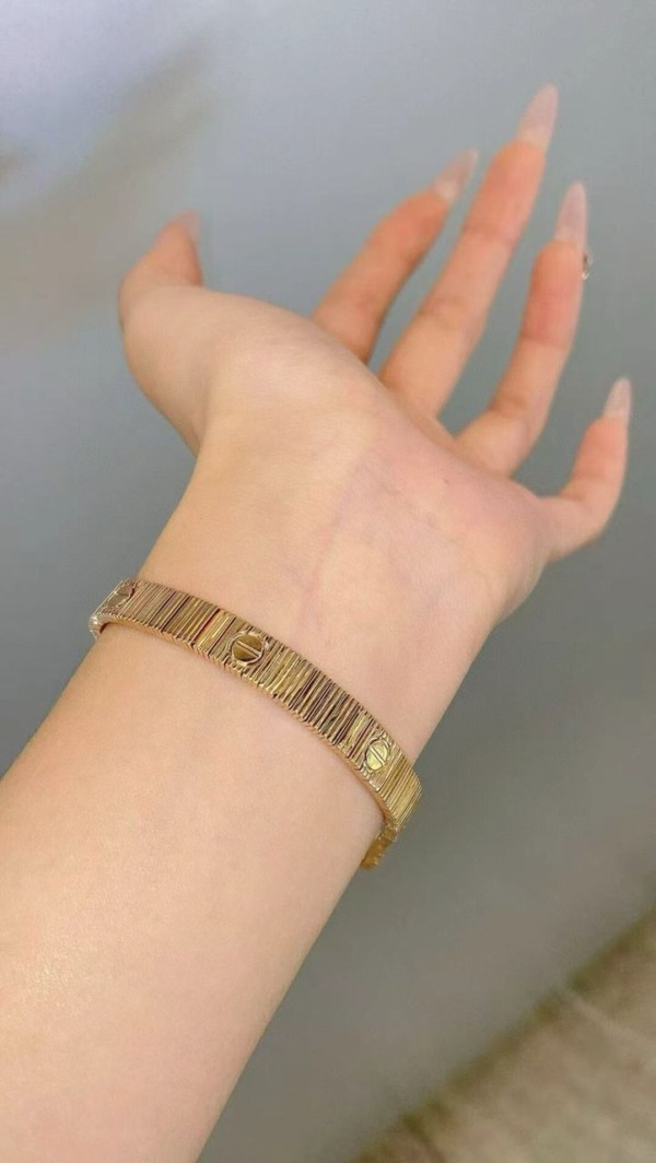 LOVE-Armband gold