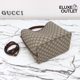 Mittelgroße GG-Emblem Bucket Bag 25 cm
