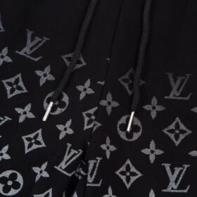 Monogram Gradient Shorts Schwarz