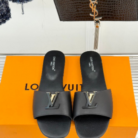Mare Flache Mules