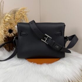 Kelly Messenger PM Togo 25 Schwarz