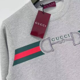 Sweatshirt mit Aufdruck Grau