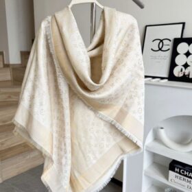 Monogramm Ivory