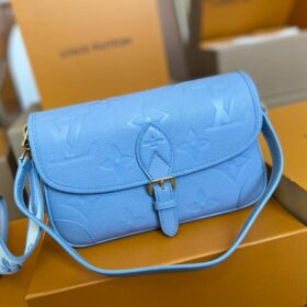 Diane Blau 24 cm