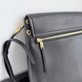 Triomphe Glänzendes Lammfell Schwarz 32 cm