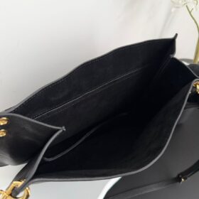 Triomphe Glänzendes Lammfell Schwarz 32 cm