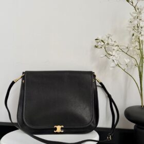 Triomphe Glänzendes Lammfell Schwarz 32 cm
